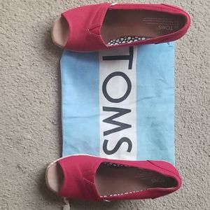 Tom's red wedge sandals. Size 7.5